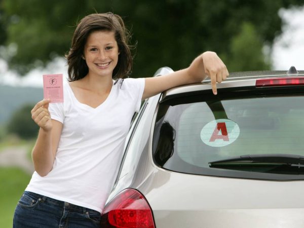 FOTOLIA_43458176_SUBSCRIPTION_XXL 600X450 | Auto-ecole Performance Formalités administratives et modes de financement du permis de conduire Riedisheim 3
